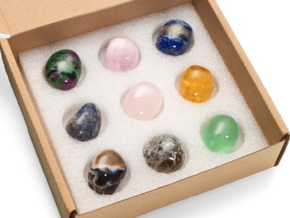 UV ásványok gyűjteménye zuhanó kövek részletei