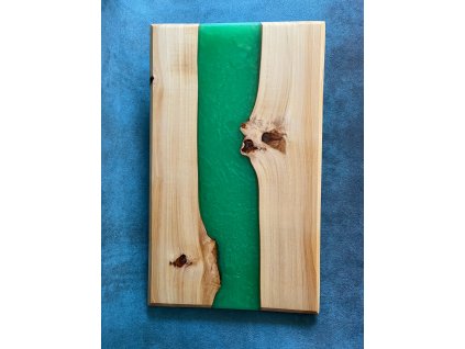 Říční prkénko ze světlého dřeva a zelené pryskyřice