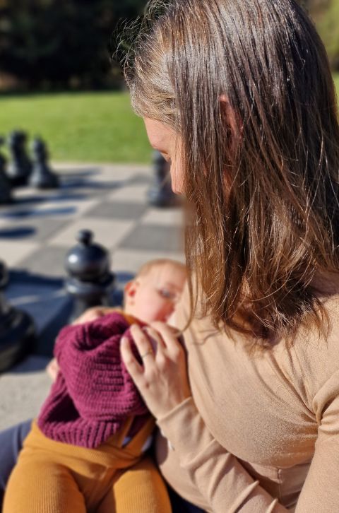 What Can a Breastfeeding Mom Eat? Nutrition While Nursing