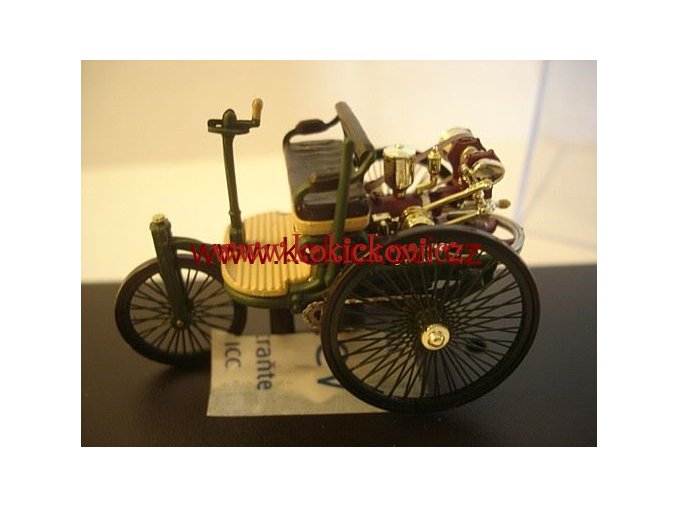 BENZ PATENT MOTORWAGEN 1:43 CLASSIC SELECTION