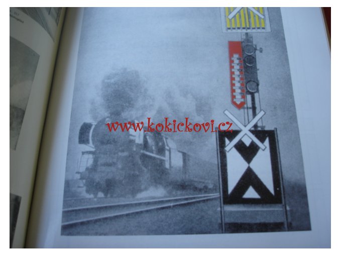 ŽELEZNIČNÍ NÁVĚSTI HISTORIE A VÝVOJ