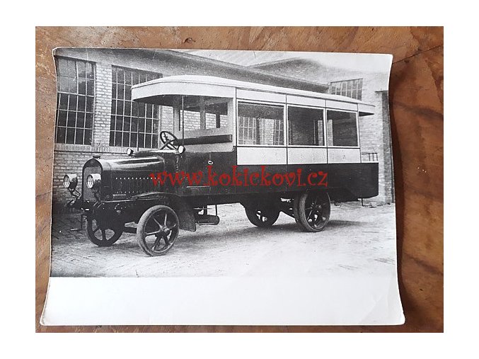 NEZNÁMÝ AUTOBUS / OMNIBUS - REKLAMNÍ FOTOGRAFIE ROZMĚRY A STÁŘÍ VIZ POPISEK