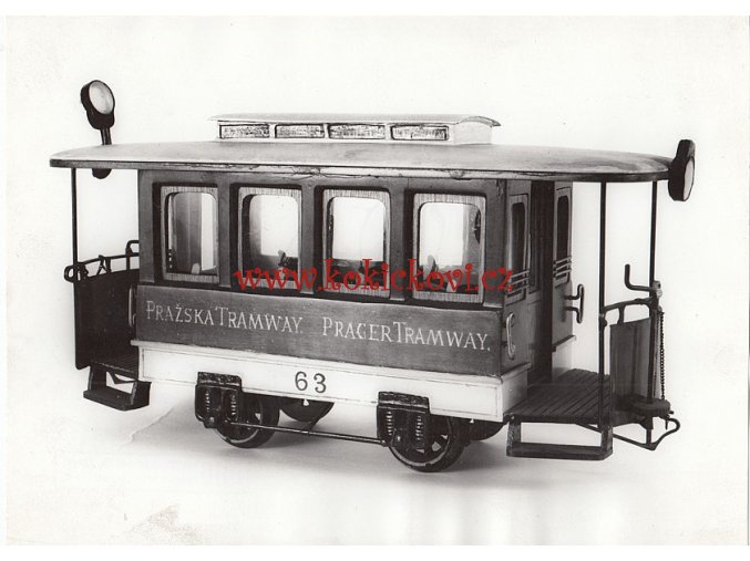 TRAMVAJ MODEL KOŇKY KOLEM R. 1880 FOTOGRAFIE MUZEUM HL. MĚSTA PRAHY-  23*17 CM