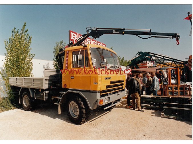 Roudnické strojírny a slévárny a.s. ROSS - podniková reklamní fotografie - 18*12 cm - typ vozidla viz fotografie - cca 1993 - hydraulická ruka - VIZA 4*4