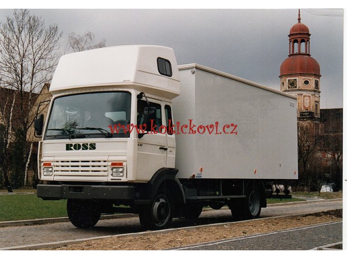 Roudnické strojírny a slévárny a.s. ROSS - podniková reklamní fotografie - 18*12 cm - typ vozidla viz fotografie - cca 1993 - SKŘÍŇOVÝ AUTOMOBIL