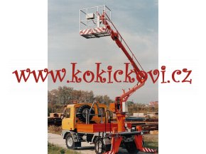 Roudnické strojírny a slévárny a.s. ROSS - podniková reklamní fotografie - 18*12 cm - typ vozidla viz fotografie - cca 1993 - montážní plošina