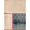 HLUBOTISKOVÝ STOLNÍ KALENDÁŘ NA PAMĚŤ KVĚTNOVÉHO POVSTÁNÍ ROKU 1945 V PRAZE - FOTO HANKA JÍRŮ JANÁČ FRIEDRICH