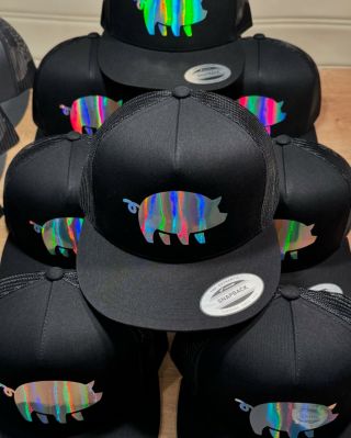 To neee!😔 ….Včera jsme zapomněli slavit! 🍾🥳 15. ledna byl totiž Mezinárodní den pokrývek hlavy 🤠🧢🎩💂🏻‍♀️ …Oukej, budem...