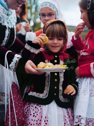 Je tady listopad 🍁 a s ním i pomalé loučení s hodovým obdobím na jižní Moravě. Ale kdo říká, že si koláčky nemůžeme dopřát...