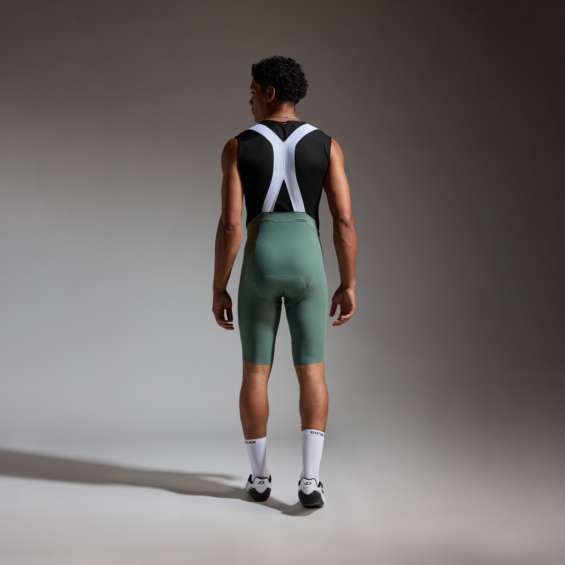 gorewear-distance-3-0-bib-shorts-men-slate-green-dh00-8-2008065