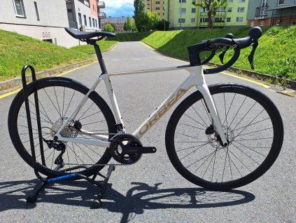 Silniční kolo Orbea Orca M30 2025
