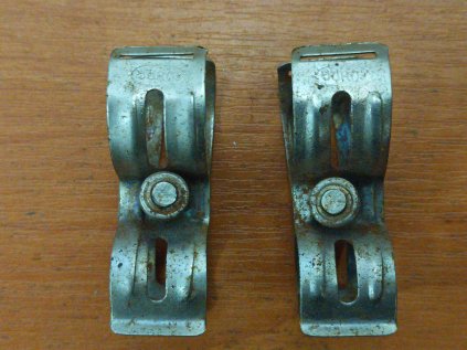 Držáky na pumpu Juro