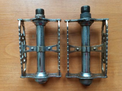 Pedály Lyotard 460A