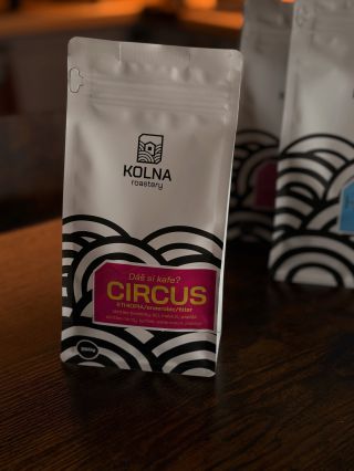🎪 Cirkus chutí v jednom šálku? Přesně taková je Ethiopia CIRCUS. Šťavnatá, hravá a plná tropického ovoce – liči, meloun,...