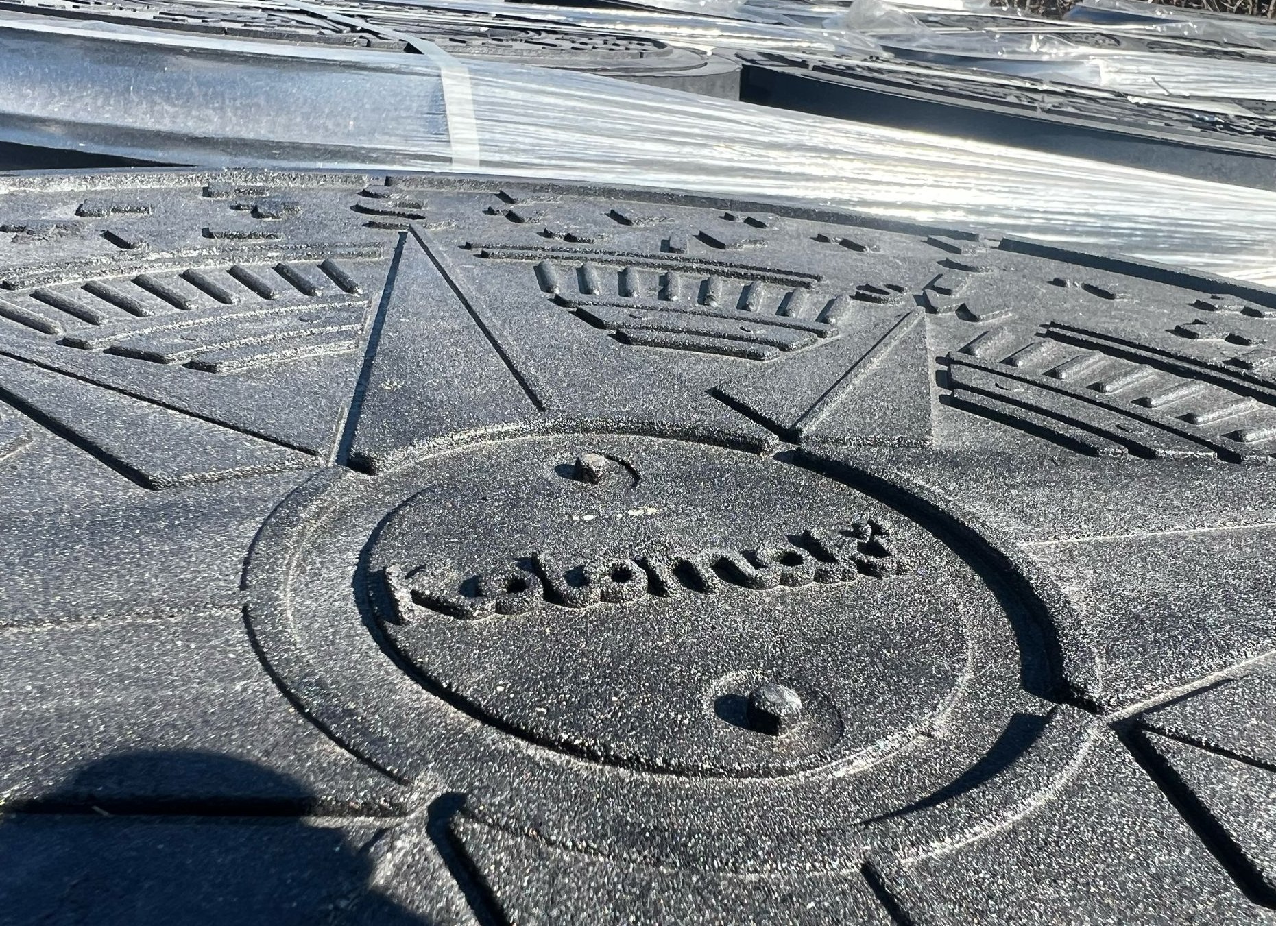 Neues Schachtabdeckungsdesign verschönert Ihr Grundstück!