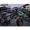 KUbikes 20S MTB Disc Black - laser purple, 8,8kg, lehké dětské kolo