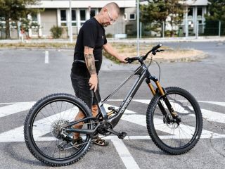 🤩 UNNO Mith Pro - Avinox M2S - skladem Unno není masová produkce a nejsou vidět na každém rohu. Je to exkluzivní značka...