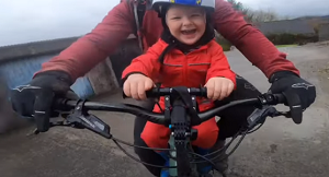 Jezdíte na kole se svým potomkem?
