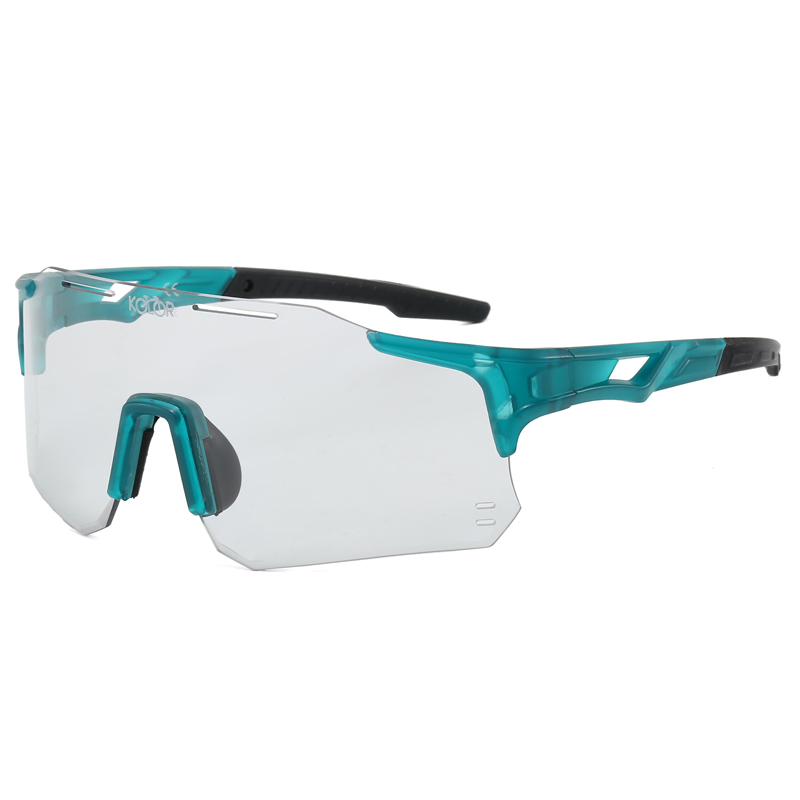 Fotochromatické brýle: Jak fungují a proč byste je měli zvážit pro své sportovní aktivity