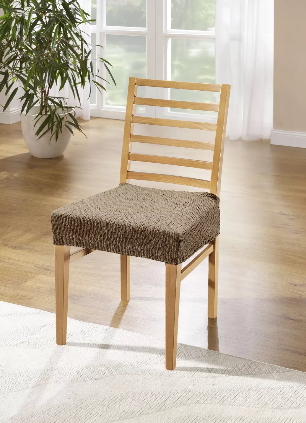 Komashop Návlek na stoličku KLÁRA / sedadlo / Farba: bledo-hnedá