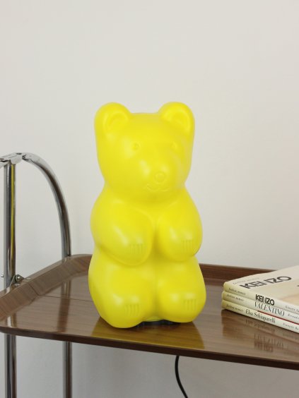 Žlutá gummy bear lampička Messow