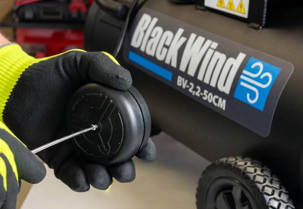 Servis kompresorů Black Wind Servis a oprava pístového kompresoru Black Wind