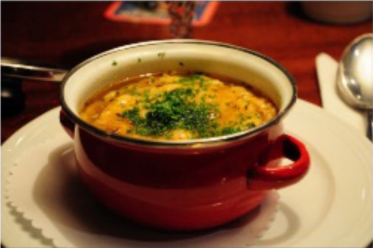 Zupa cebulowa z konopi