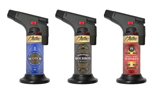 Zapalovač Matteo Torch Whiskey Label s větruodolným plamenem