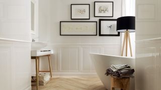 ✨ Zveme vás do světa elegance s kolekcí Royal Place od Tubadzin! ✨ Nechte se inspirovat unikátním spojením luxusu a...