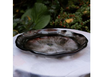 kouřový talíř s violkou a šafránem