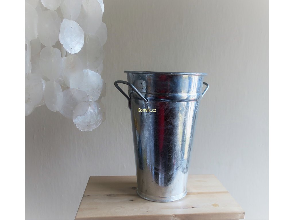 Váza kónická stříbrná