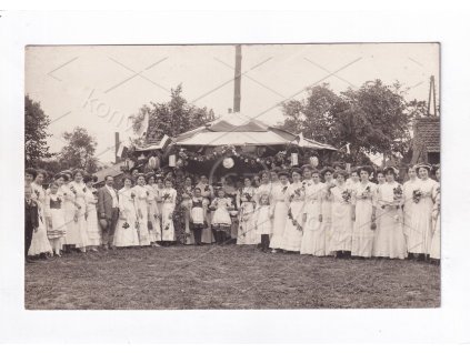 Rokycany Matiční slavnosti 1910 RU ČB real foto stan ženy móda 1a