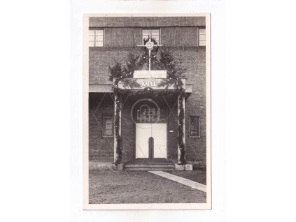 Černožice nad Labem Hradec Králové událost Ústavní kaple kříž svěcení kaple a kříže Sehnoutkův dům ČB foto Grafo Čuda 1a