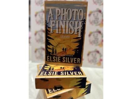 A Photo Finish - Célfotó - (Különleges kiadás) Elsie Silver