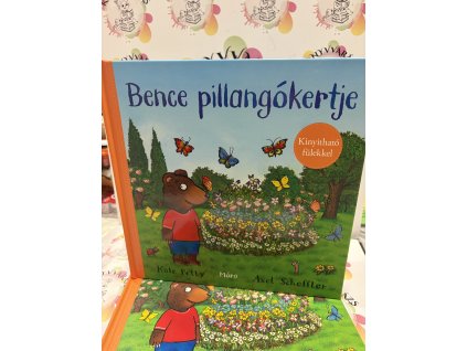 Bence pillangókertje Petty, Kate