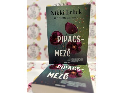 Pipacsmező Nikki Erlick