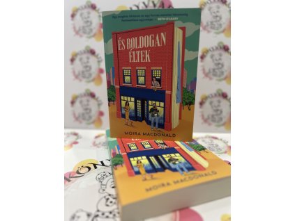 És boldogan éltek Moira Macdonald