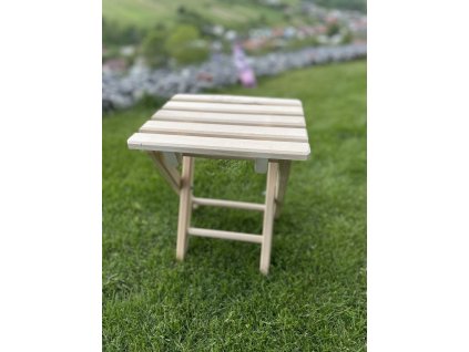 Drevená skladacia stolička