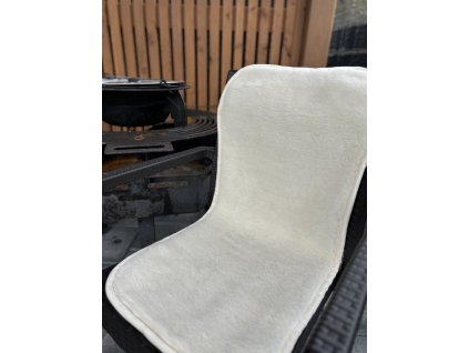 Zitkussen van schapenwol wit