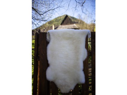 Schapenvacht geschoren wit
