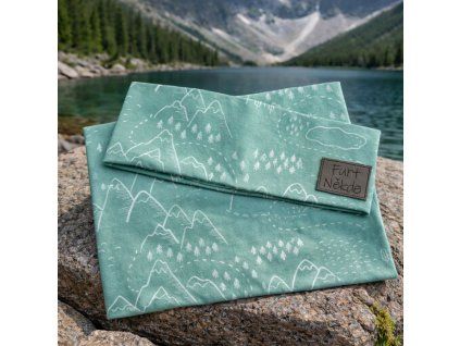 Set čelenka a nákrčník na cestě