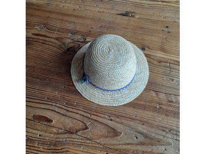 16436 vyrp11 1571klobouk divci 9