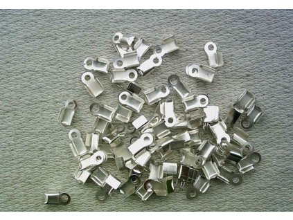 Bižuterní komponenty - koncovka na kůži stříbrná 4 mm