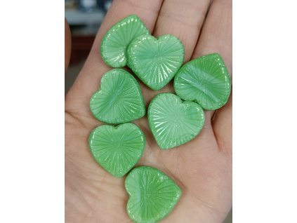 Korálky mačkané - srdíčko 22/22 - green silky