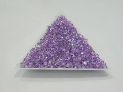 Korálky - rokajlové perličky - trojúhelníčky světle fialové 3,5 mm