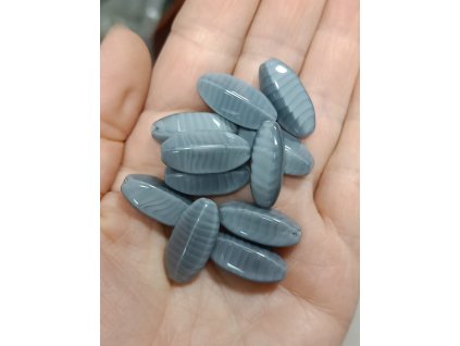 Preased beads - olive 46016 - 24/12 (about 300 PCs)