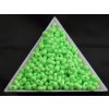 Korálky - farfale NEON - 2 x 4 mm - pastelově zelené 36756