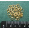 Bižuterní komponenty - spojovací kroužek zlatý 6 mm - 100 ks