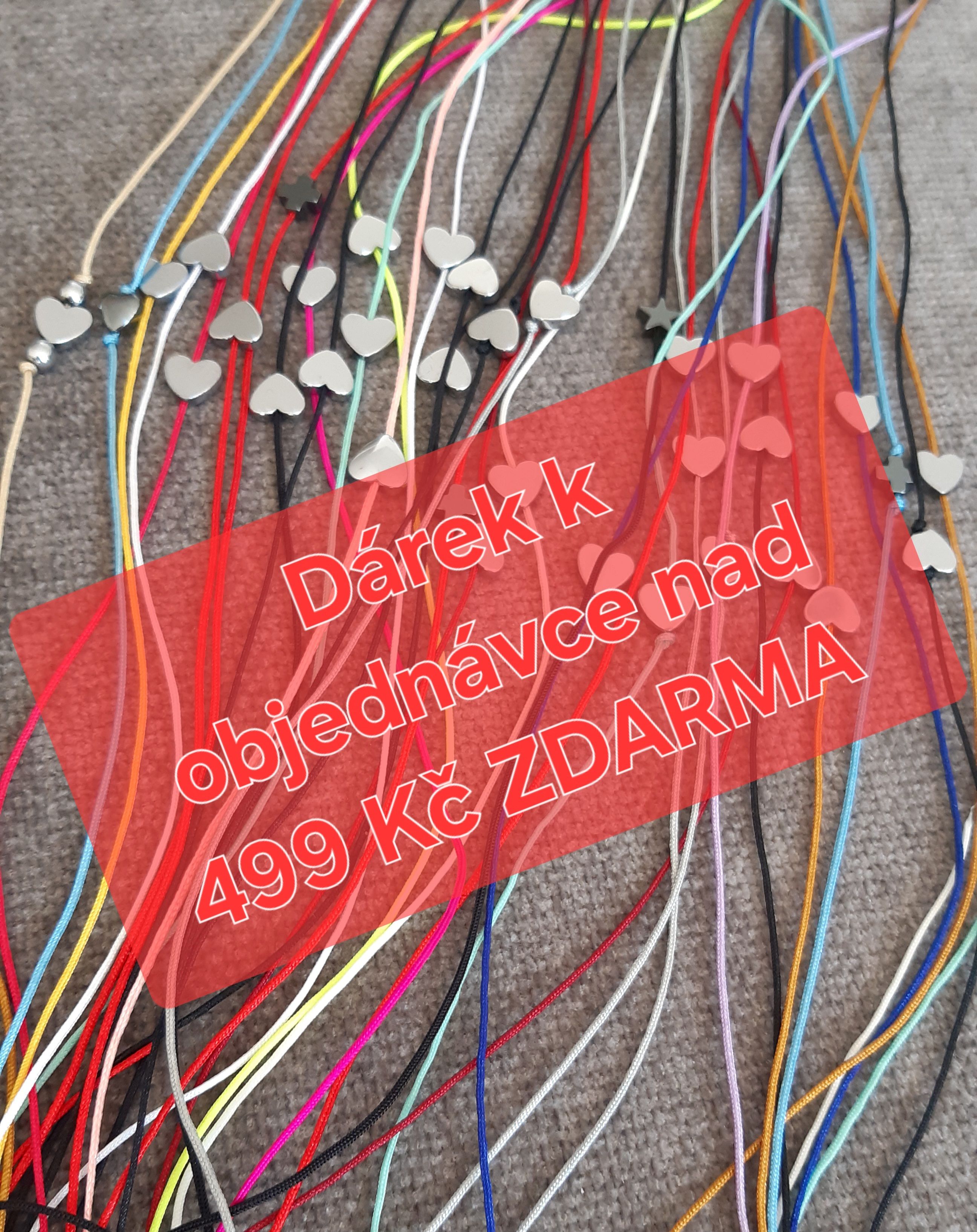 Dárek zdarma při nákupu nad 499 Kč.