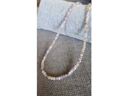 Minimalistický choker pastelový